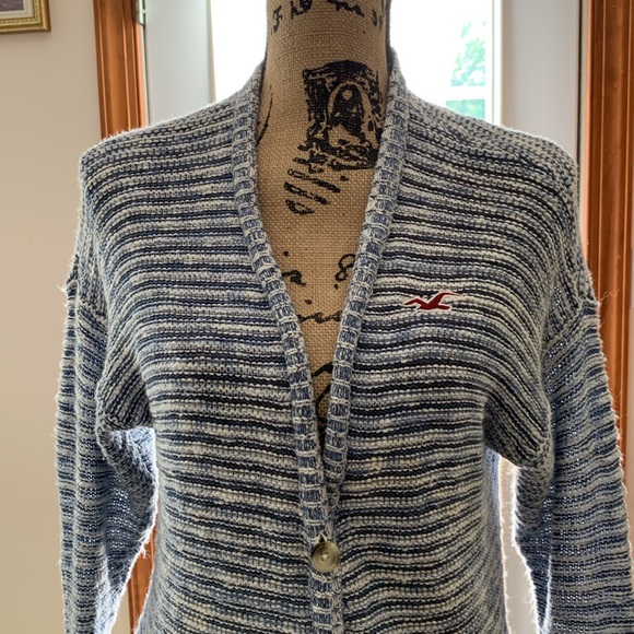 Hollister S ladies blue and white cardigan. Button up. Pockets. Vintage look - Picture 2 of 9